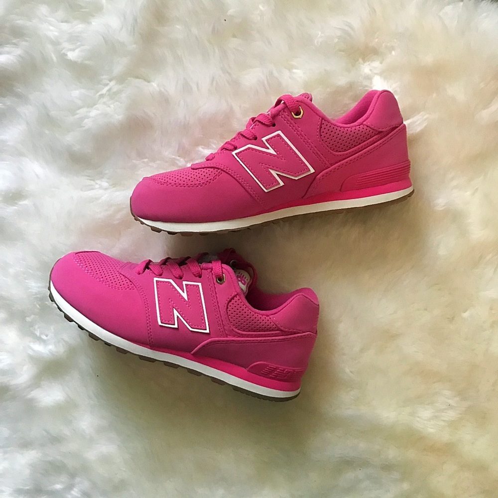 NEW Bubblegum Pink White New Balance 574 Sneakers